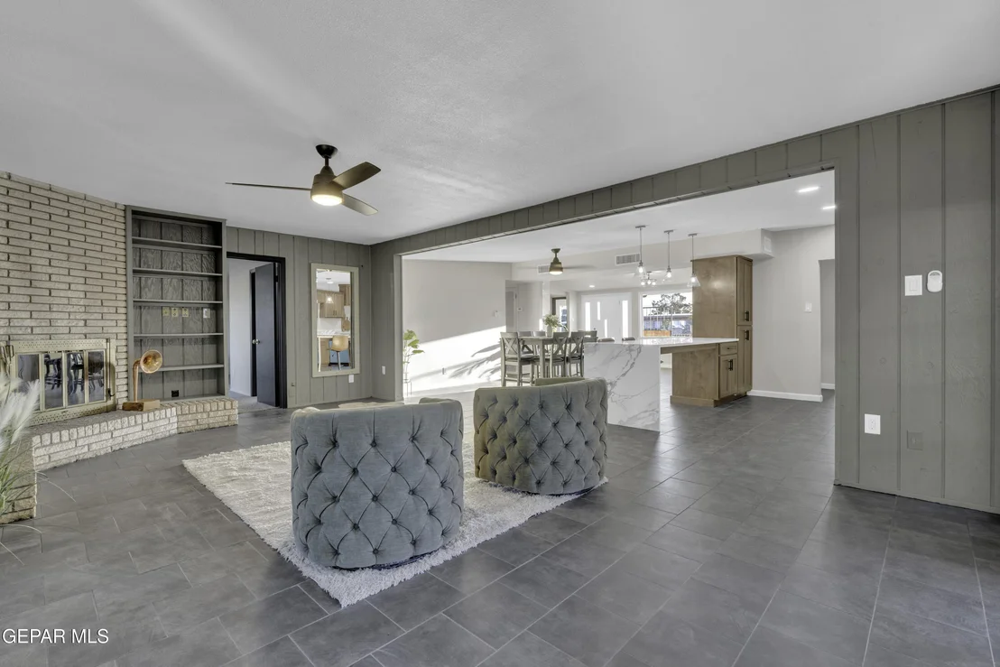 Photo of 7125 BANANA TREE Lane