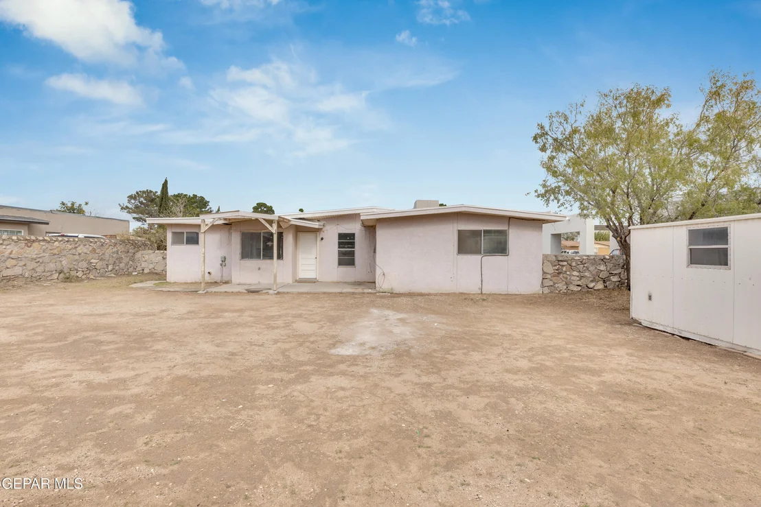 Photo of 15340 MINERAL Court