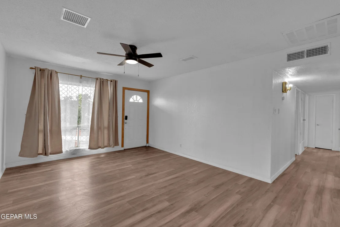 Photo of 808 TALBOT Avenue