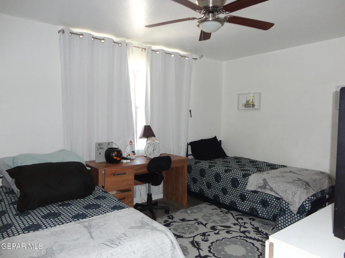 Photo of 624 DE LEON Drive