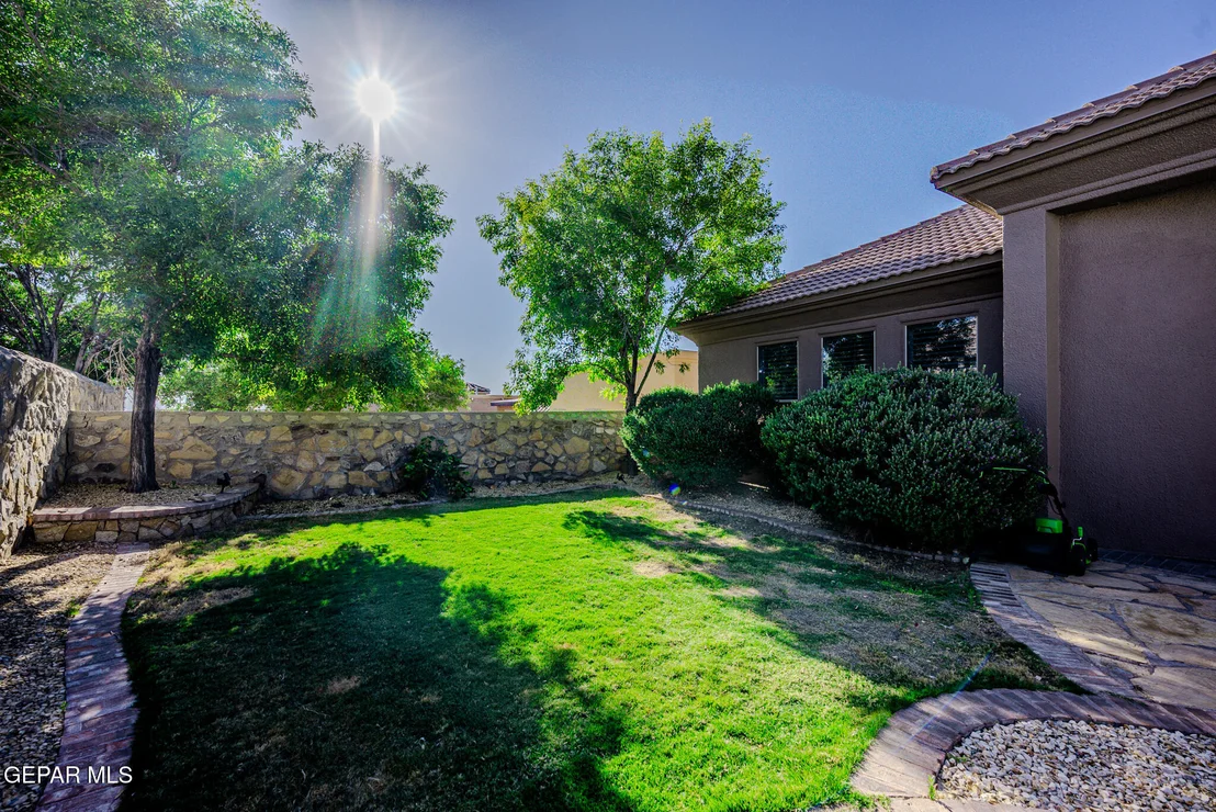 Photo of 6236 FRANKLIN HAWK Avenue