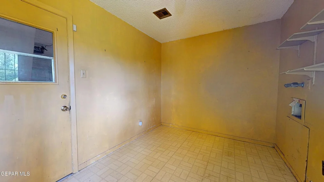 Photo of 720 SOMERSET Drive