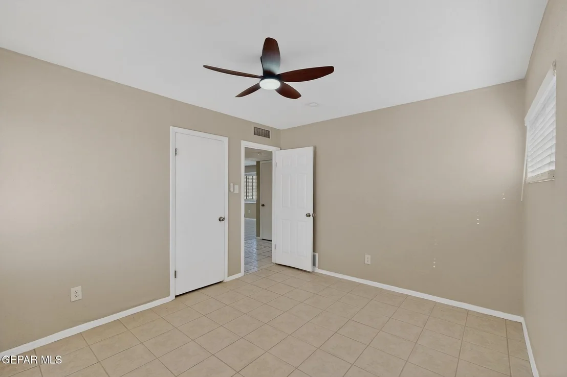 Photo of 1515 DENNIS Circle