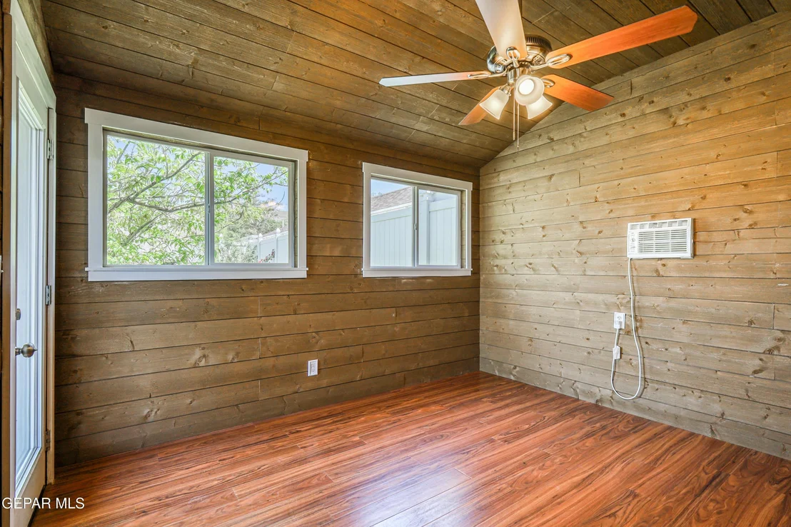 Photo of 704 MCKELLIGON Drive