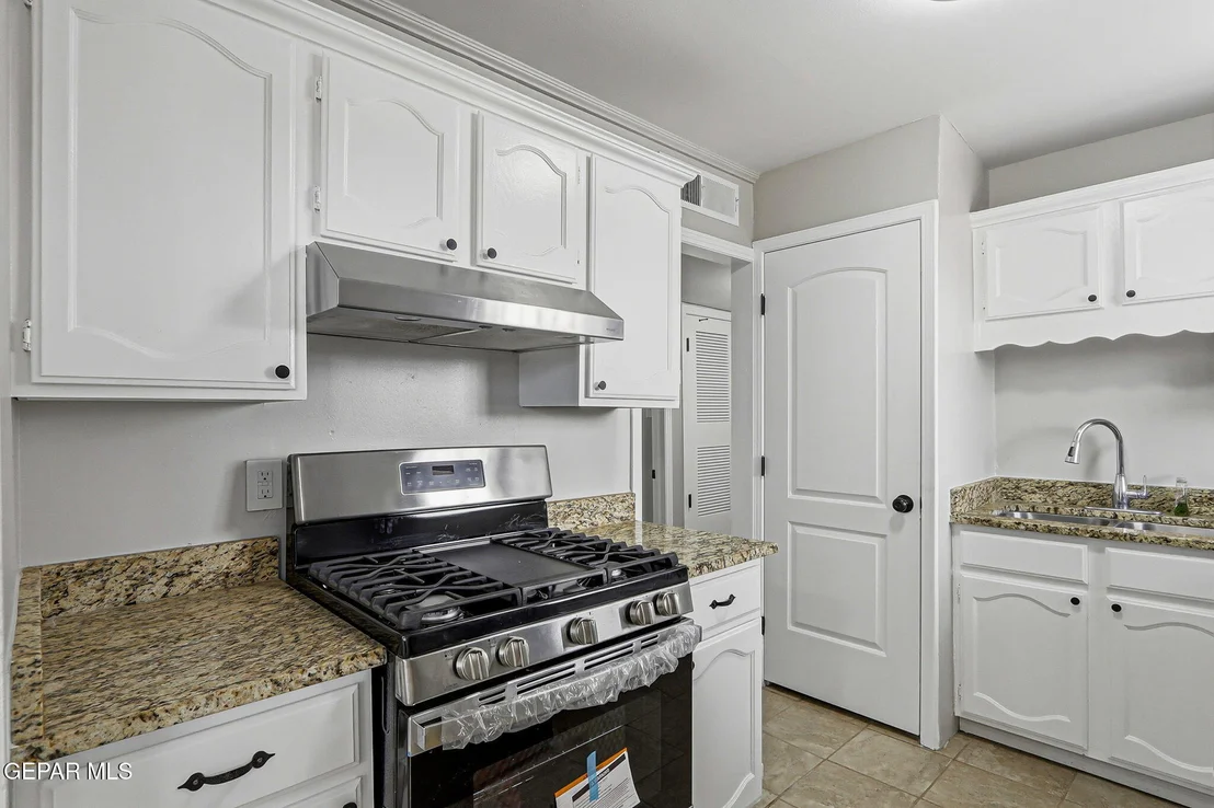 Photo of 5708 LEXINGTON Drive