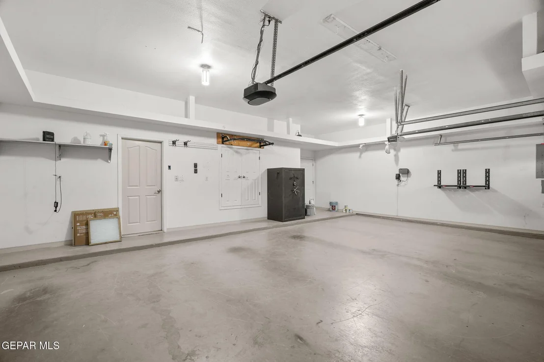 Photo of 6389 FRANKLIN TRAIL Drive