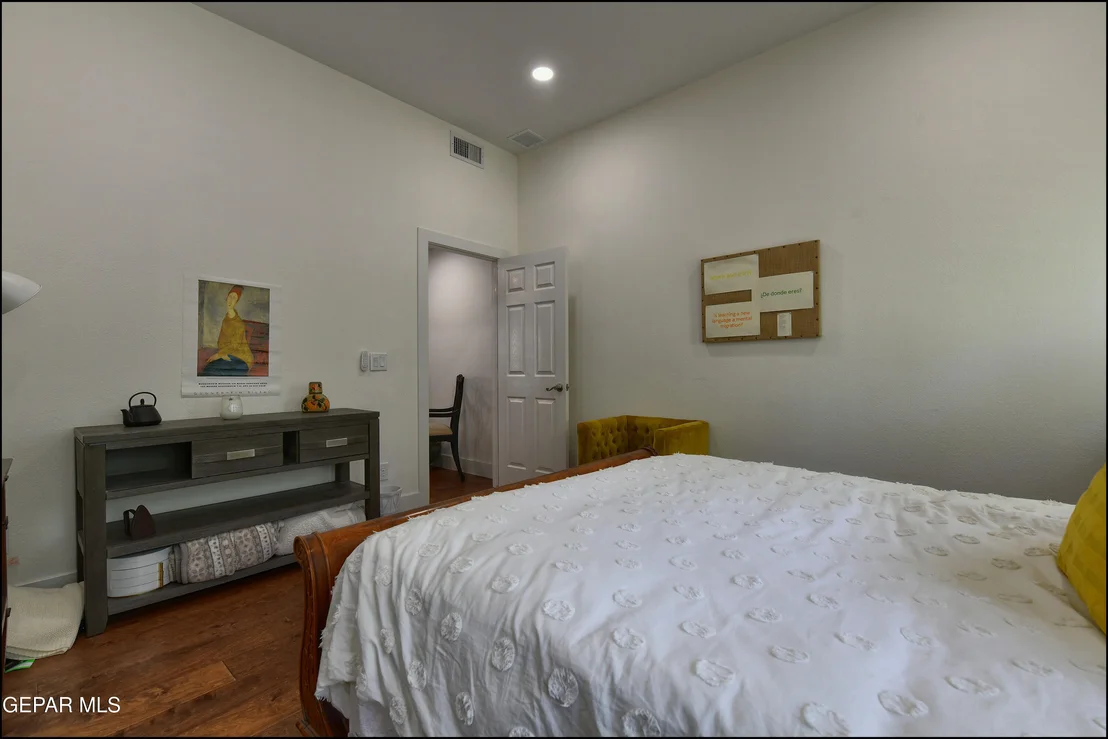 Photo of 4490 SHADOW WILLOW Drive