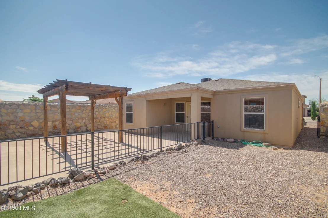 Photo of 14353 SPANISH POINT Drive