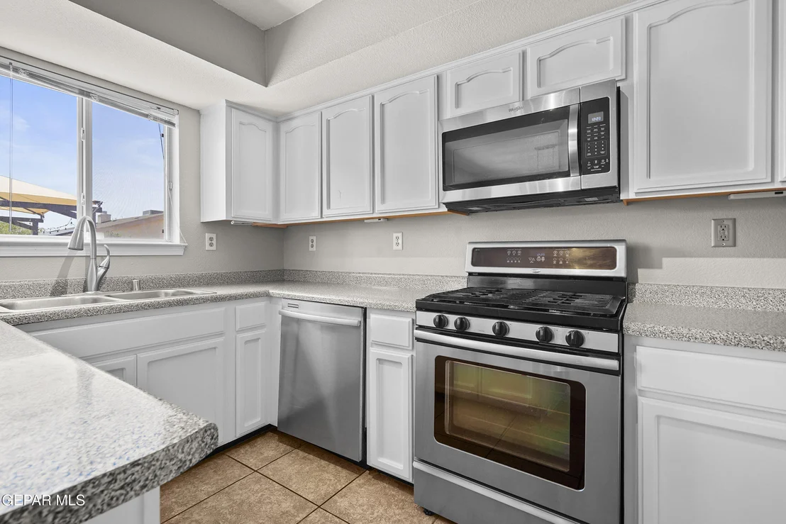 Photo of 5340 IGNACIO ALMANZAR Lane