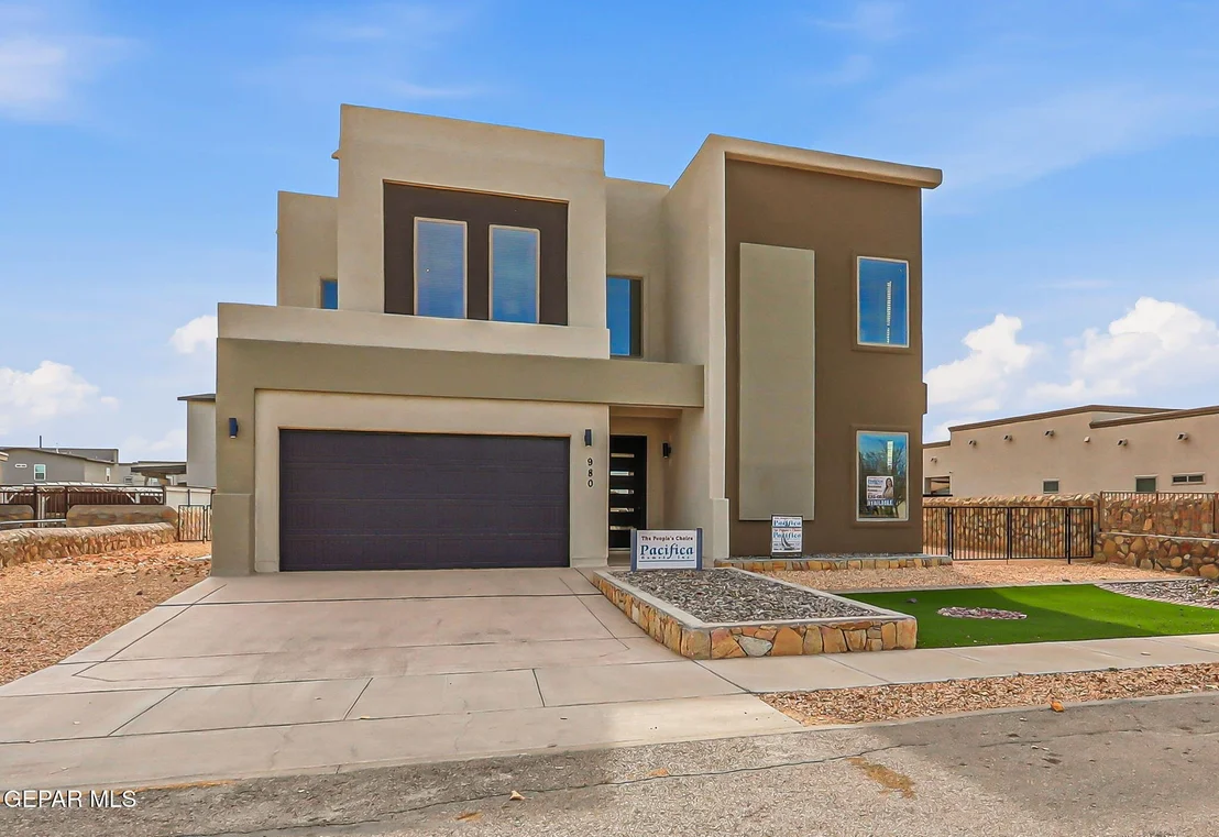 Photo of 980 WILLOW RIVER Drive