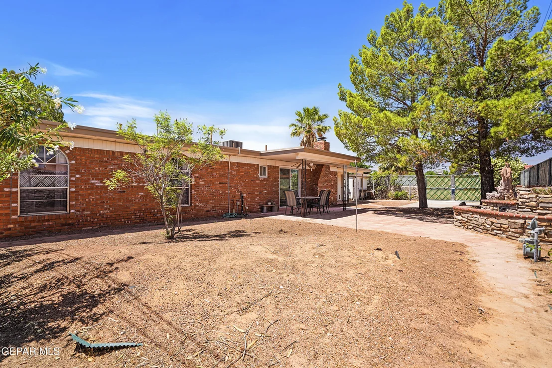 Photo of 9501 MCINTOSH Drive