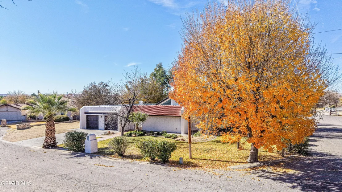 Photo of 5415 ORANTES Place