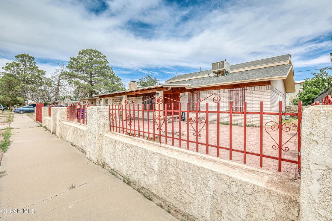 Photo of 9201 TENANGO Drive