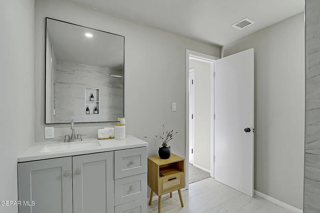 Photo of 5032 ALPS Drive