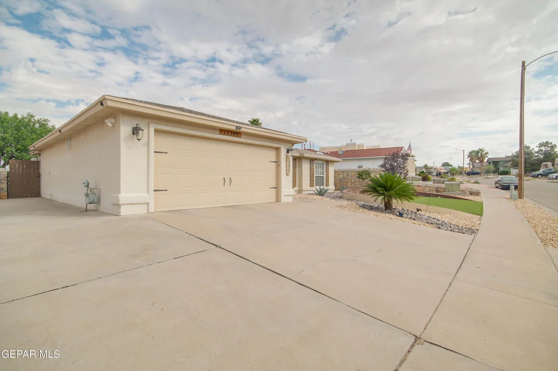 Photo of 12309 KIT CARSON Drive