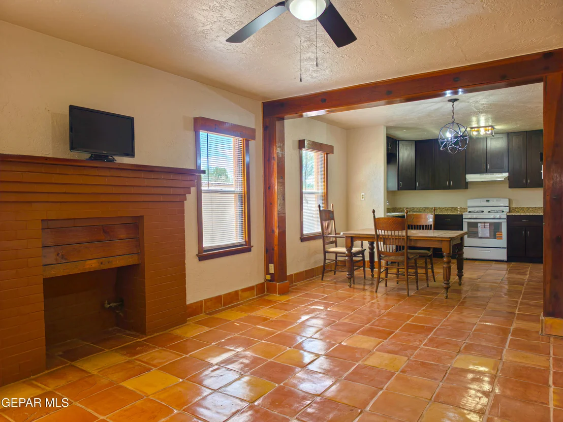Photo of 4037 EMORY Road