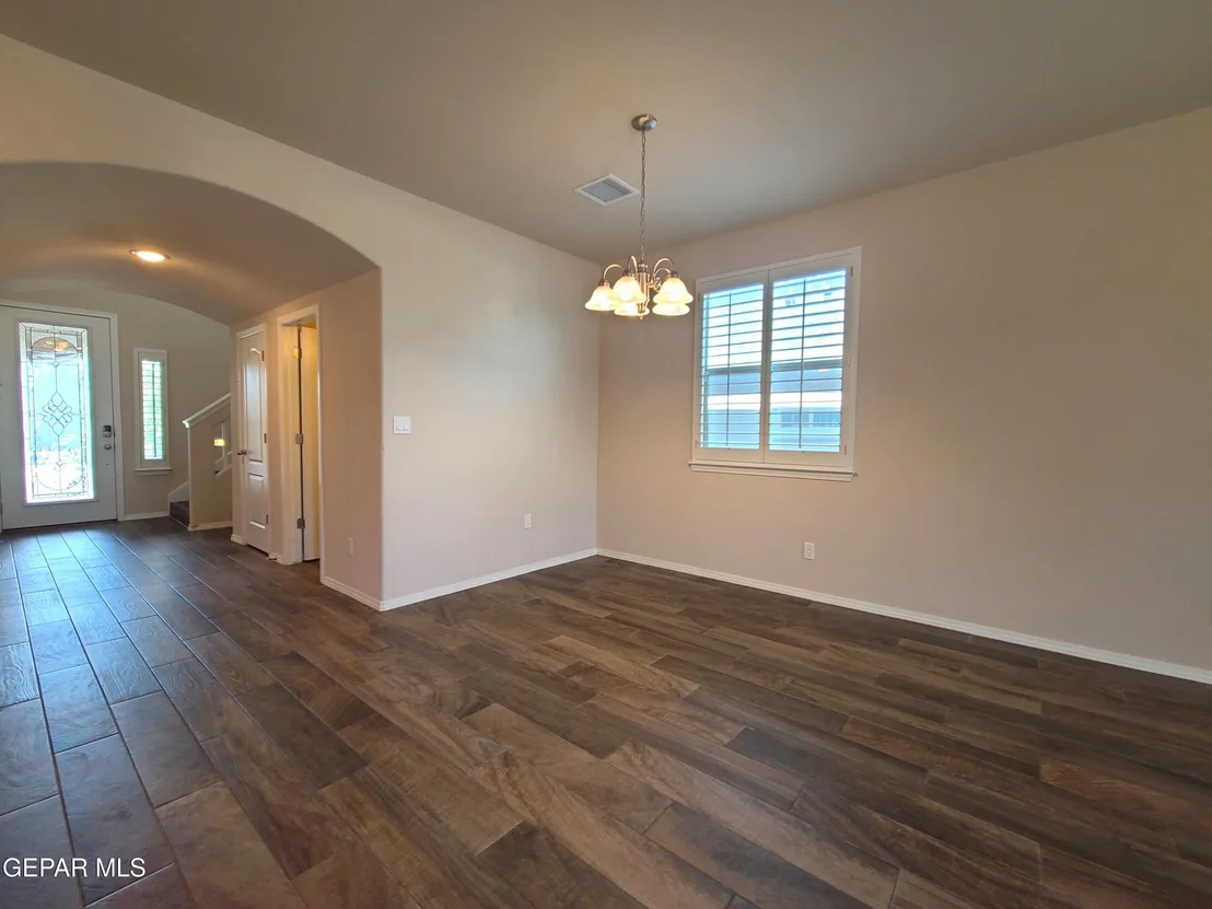 Photo of 7421 EAGLE VISTA Drive