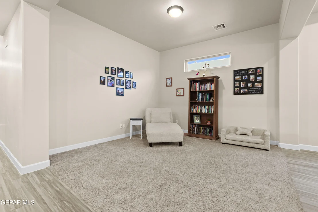 Photo of 733 BIRMINGHAM Place