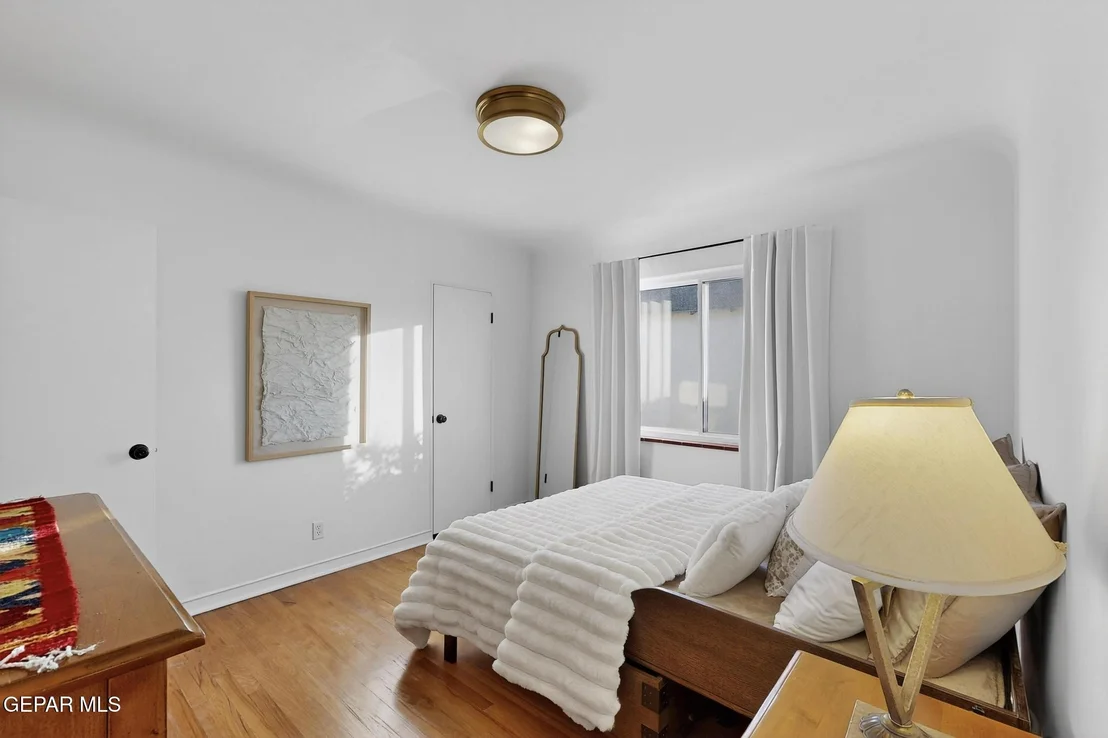 Photo of 3224 N Stanton Street