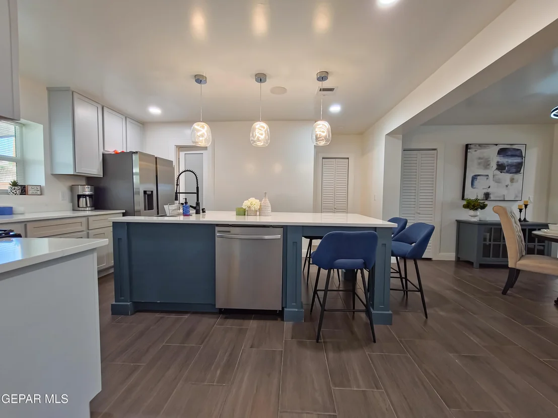 Photo of 7321 CUBA Drive
