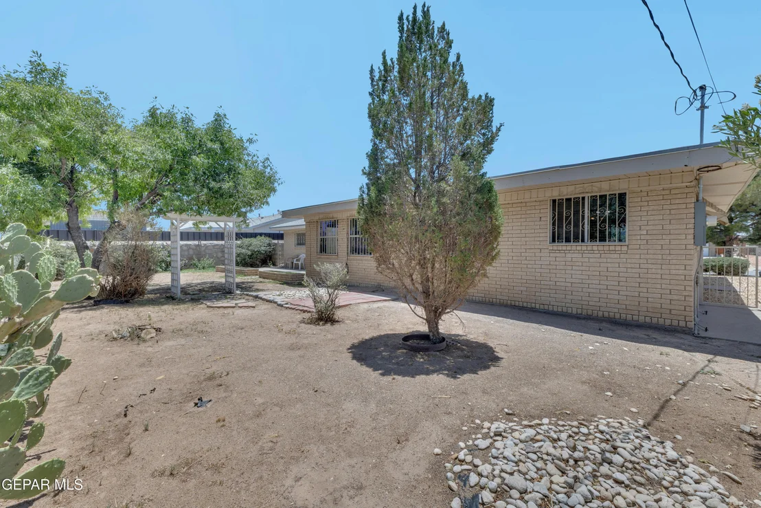 Photo of 8021 MORLEY Drive