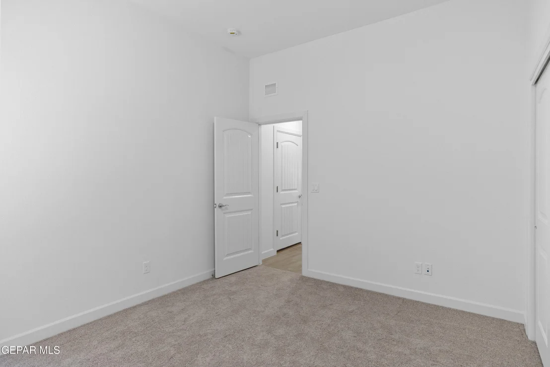 Photo of 424 Plateau Drive