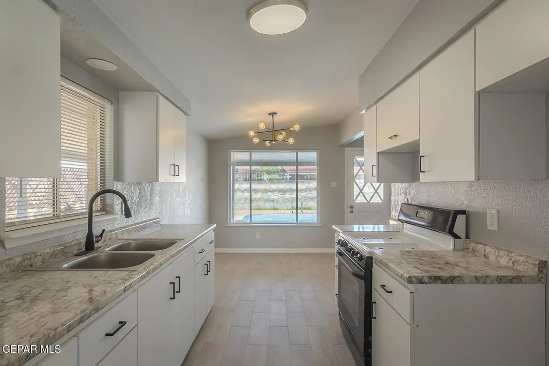 Photo of 8747 PLAINS Drive