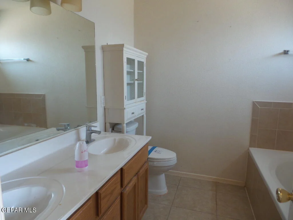 Photo of 3204 Olive Point Drive