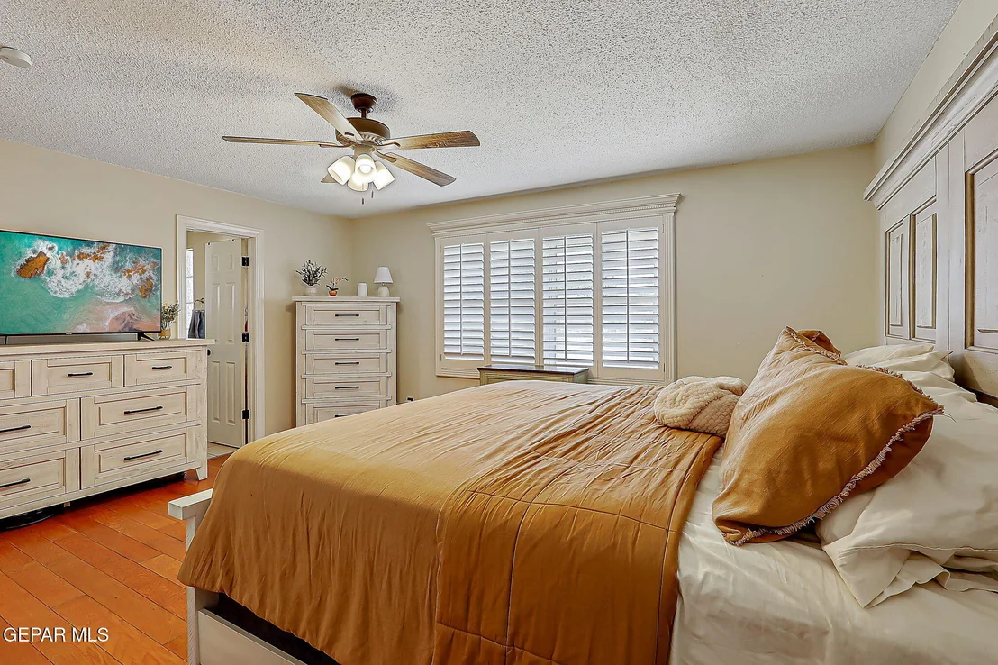 Photo of 9012 SHAVER Drive