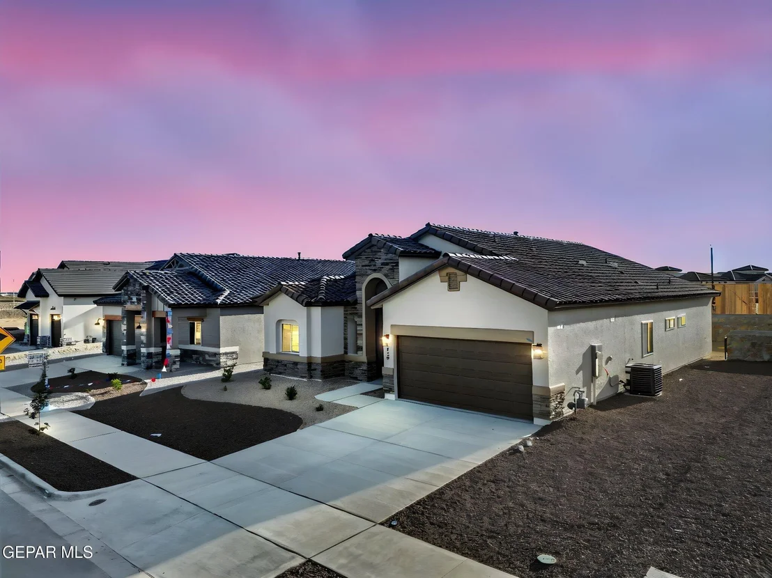 Photo of 917 Pettus Place