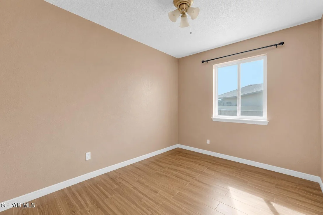 Photo of 11176 SHORELINE Drive