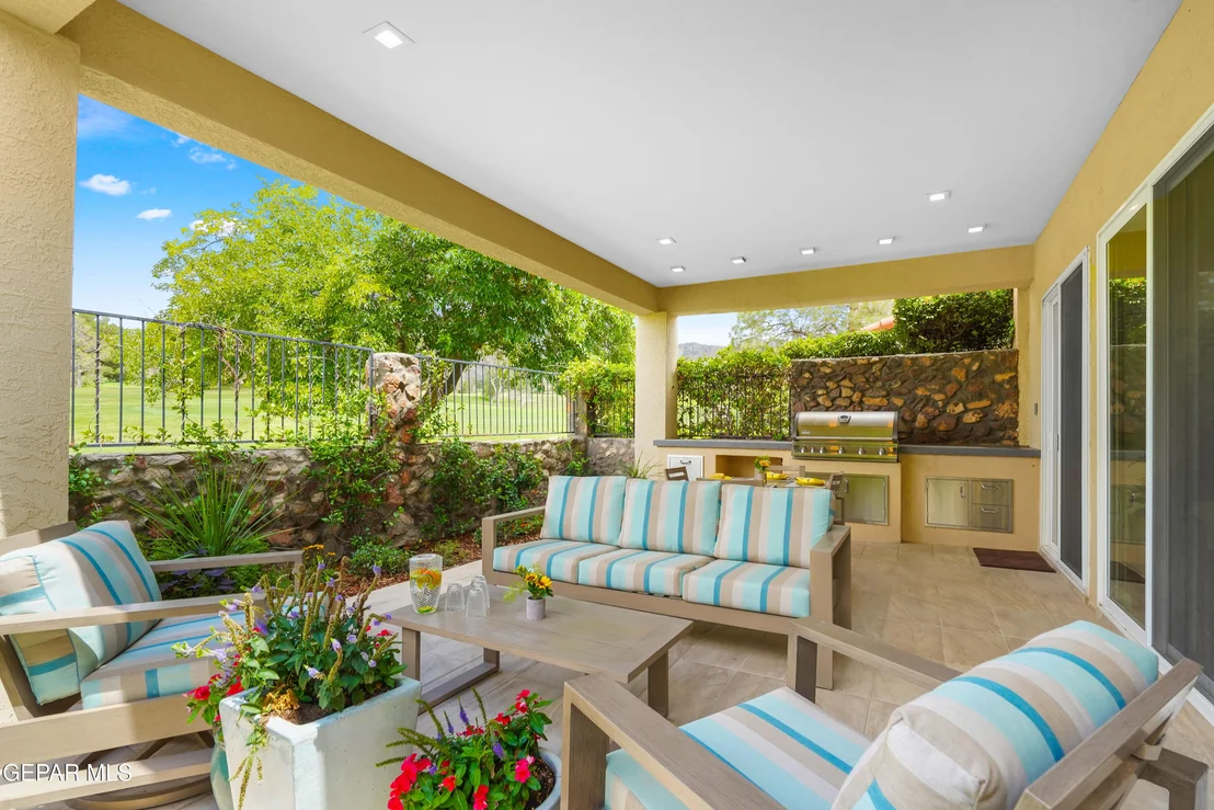 Photo of Unit 21 at 6006 Balcones Court