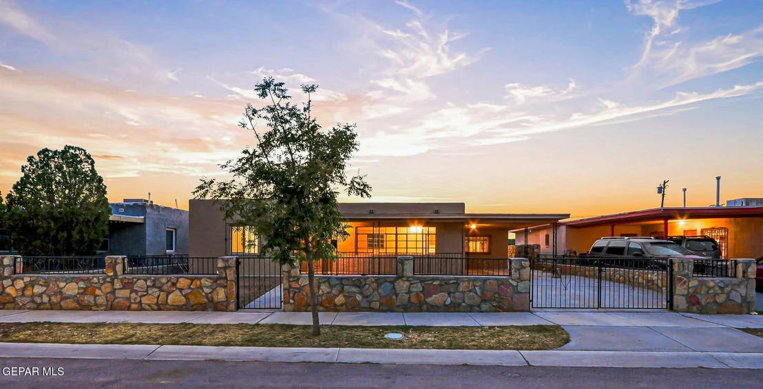 Photo of 637 Alicia Drive
