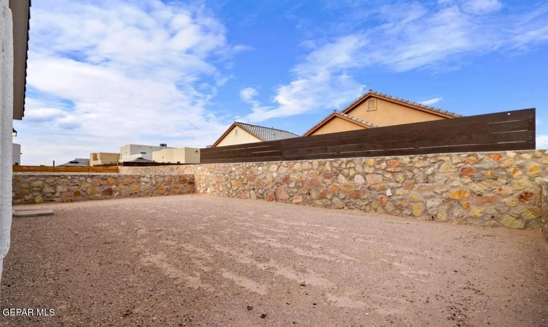 Photo of 528 CEDARWOOD Drive
