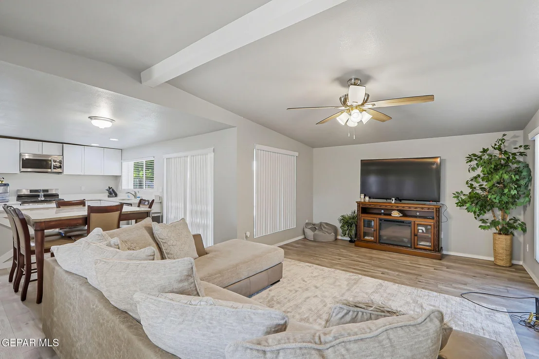 Photo of 4113 ROXBURY Drive