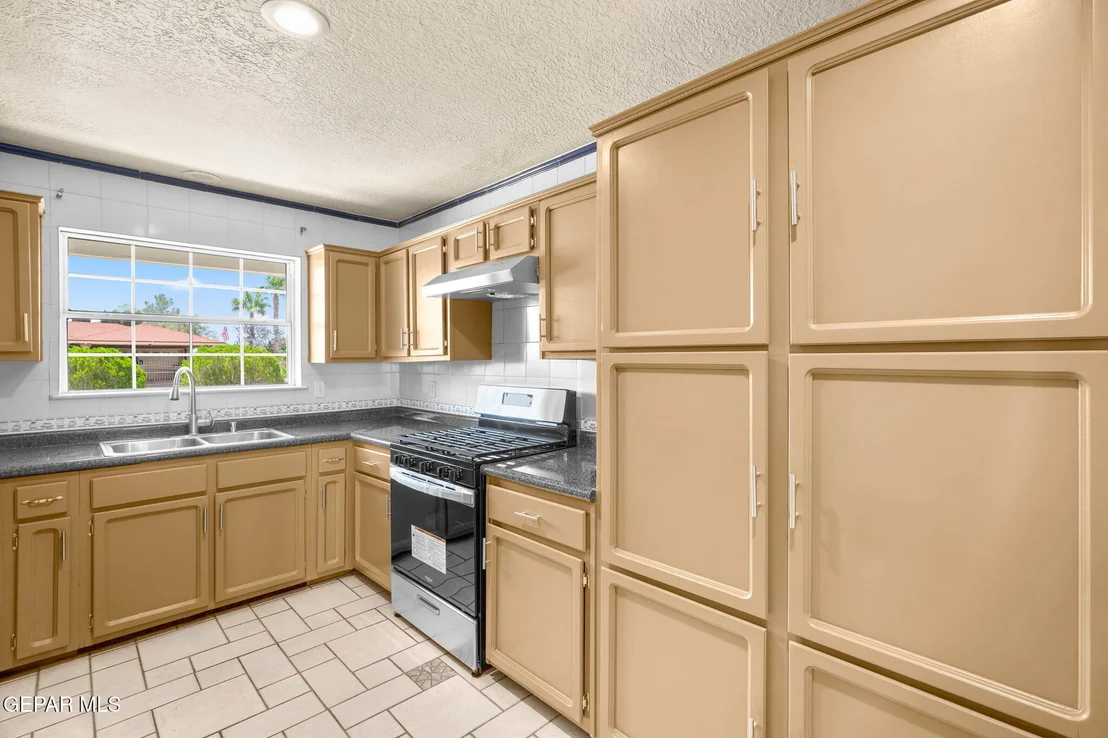 Photo of 11301 Tom Ulozas Drive