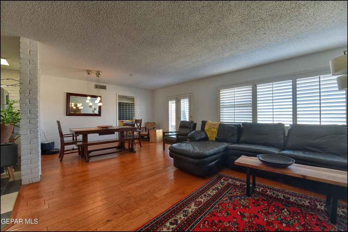 Photo of 411 CROWN POINT Drive