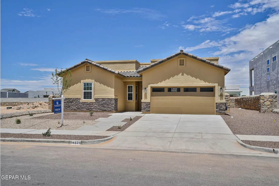 Photo of 812 Fairford Place