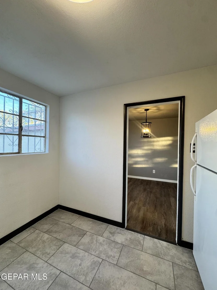 Photo of 828 OLSON Street