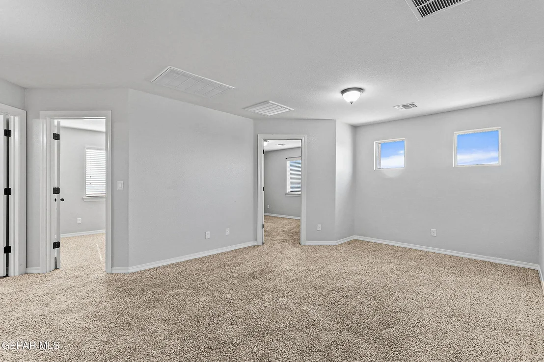 Photo of 7108 N North Skies