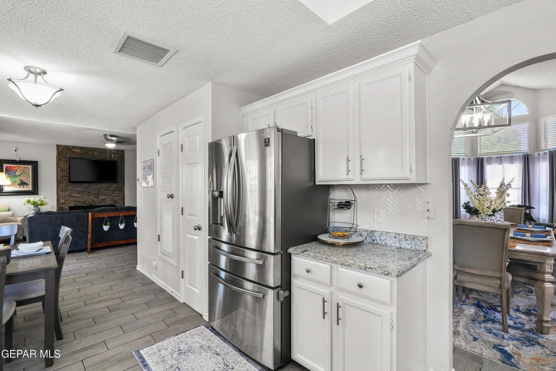 Photo of 2905 CAMARENA Place
