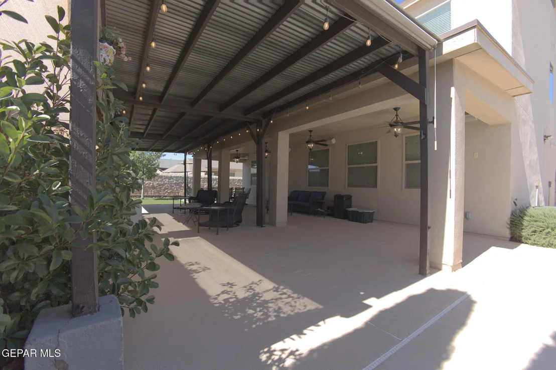 Photo of 987 GRANDEVOLE Drive