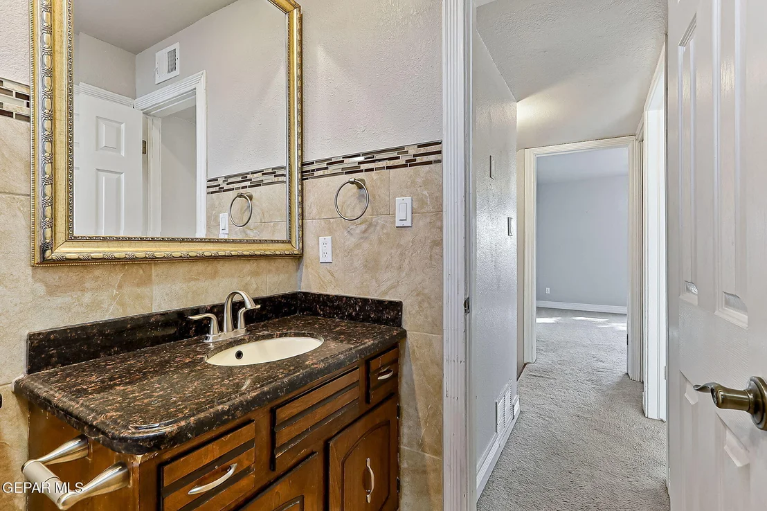 Photo of 2917 Brady Place