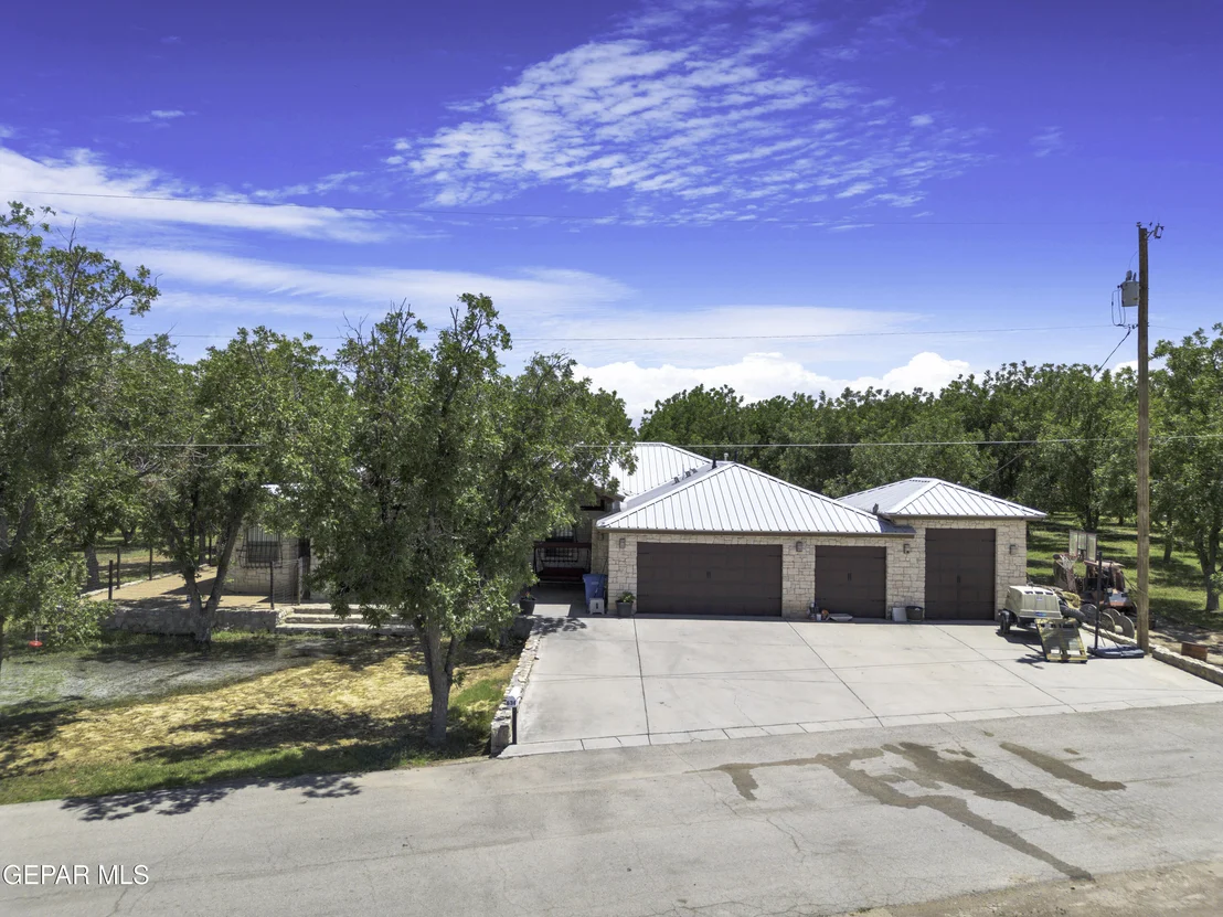 Photo of 636 Keagle Road