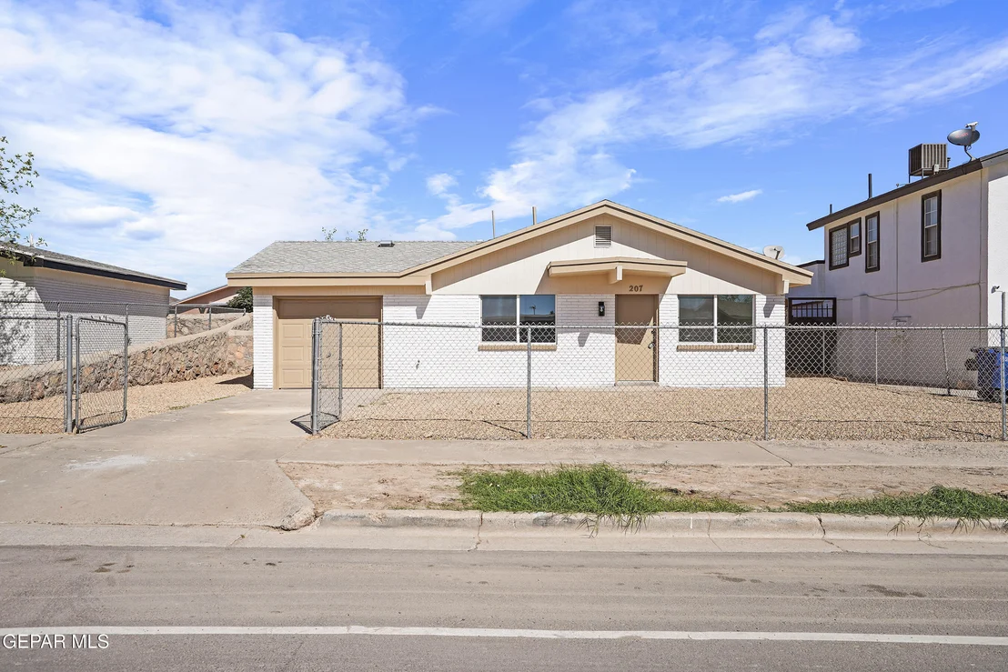 Photo of 207 CARIBE Circle