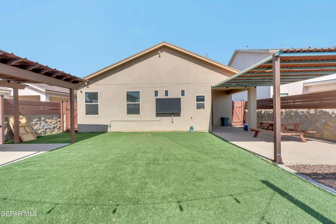 Photo of 3909 Desert Bluff Drive