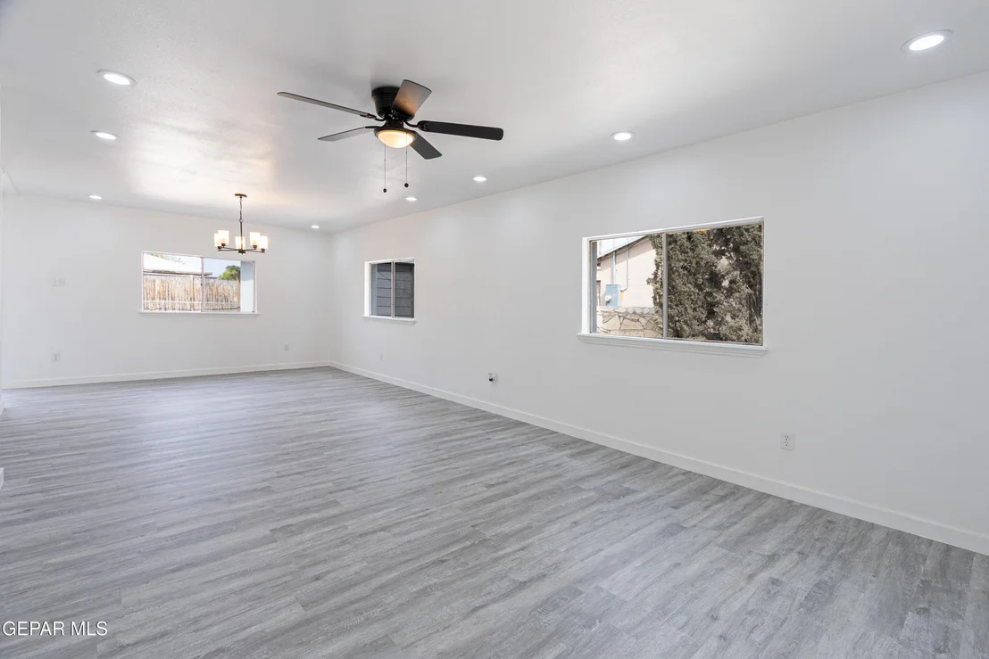 Photo of 460 CHESAK Circle