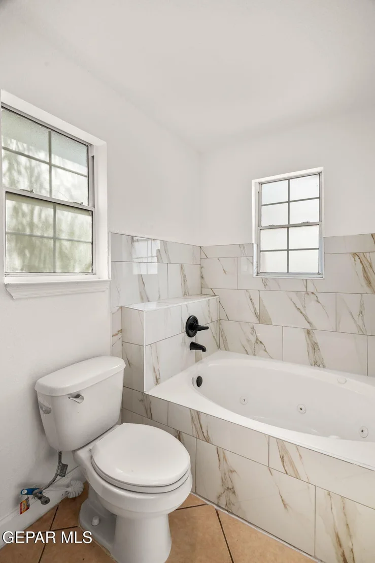 Photo of 12385 Orchard Park