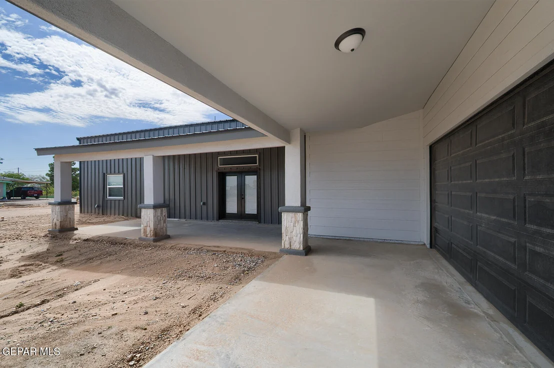 Photo of 15601 NEWKIRK Road