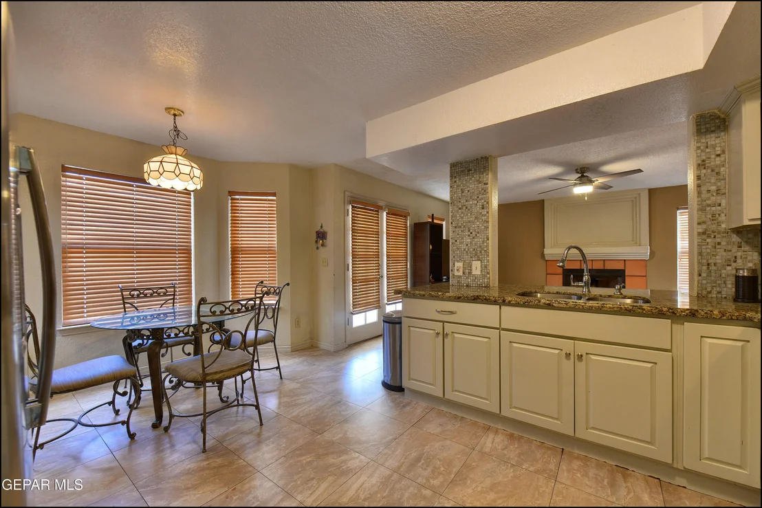 Photo of 7653 DIANJOU Drive